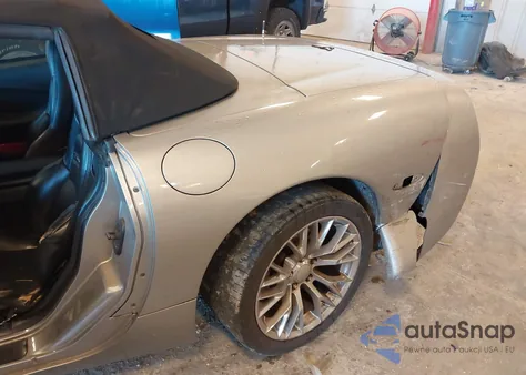 2000 Chevrolet Corvette from USA, damaged, VIN 1G1YY32G1Y5131937